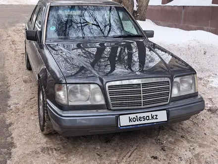Mercedes-Benz E 320 1995 года за 3 500 000 тг. в Шымкент – фото 14