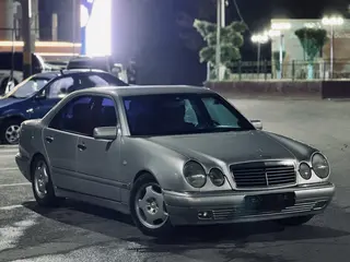 Mercedes-Benz E 280