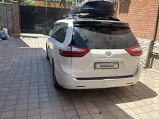 Toyota Sienna, 2016