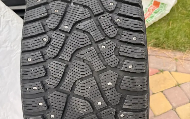 Шины 275/50 R20 за 250 000 тг. в Караганда