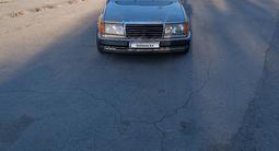 Mercedes-Benz E 230 1991 годаүшін1 500 000 тг. в Караганда – фото 2