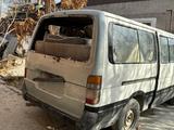 Toyota Hiace 1997 года за 300 000 тг. в Атырау – фото 2