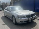 BMW 750 2005 года за 4 900 000 тг. в Алматы – фото 2