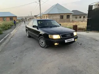 Audi 100