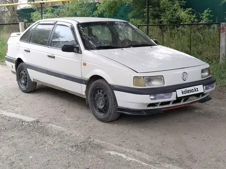 Volkswagen Passat 1991 года за 980 000 тг. в Актобе – фото 2