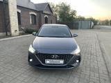 Hyundai Accent 2021 года за 8 900 000 тг. в Уральск – фото 2