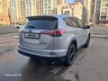 Toyota RAV4 2015 годаүшін10 300 000 тг. в Астана – фото 3