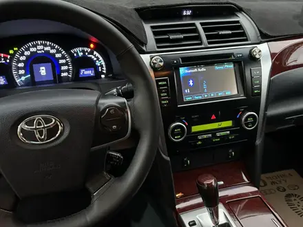 Toyota Camry 2012 года за 8 850 000 тг. в Алматы – фото 13