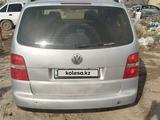 Volkswagen Touran 2003 годаfor2 700 000 тг. в Алматы – фото 3