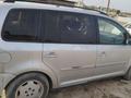 Volkswagen Touran 2003 годаfor2 700 000 тг. в Алматы – фото 5