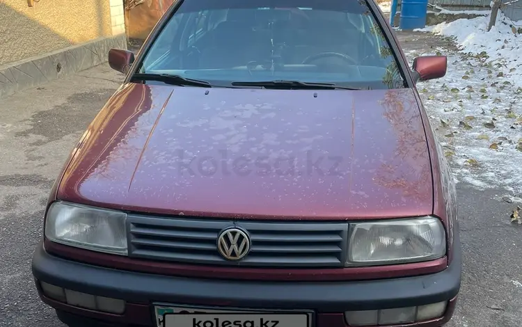 Volkswagen Vento 1992 года за 1 600 000 тг. в Алматы