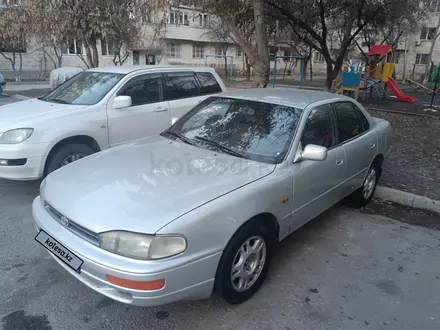 Toyota Camry 1993 года за 1 900 000 тг. в Алматы – фото 2