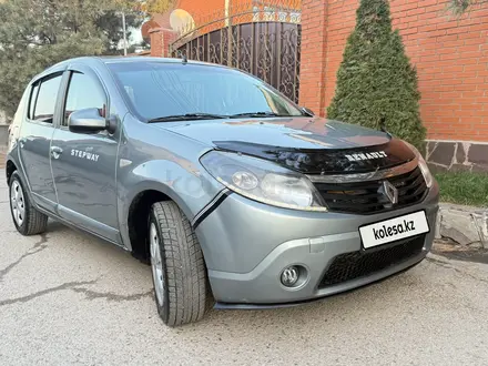 Renault Sandero Stepway 2012 года за 3 750 000 тг. в Алматы – фото 30