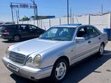 Mercedes-Benz E 230 1996 года за 1 600 000 тг. в Сарыкемер