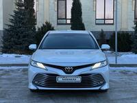 Toyota Camry 2018 годаfor14 300 000 тг. в Актобе