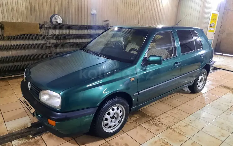 Volkswagen Golf 1994 годаүшін1 300 000 тг. в Уральск