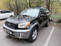 Toyota RAV4 2001 годаүшін4 000 000 тг. в Караганда