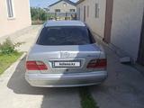 Mercedes-Benz E 200 2001 годаүшін1 850 000 тг. в Атырау – фото 4