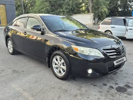 Toyota Camry 2010 года за 7 296 260 тг. в Тараз