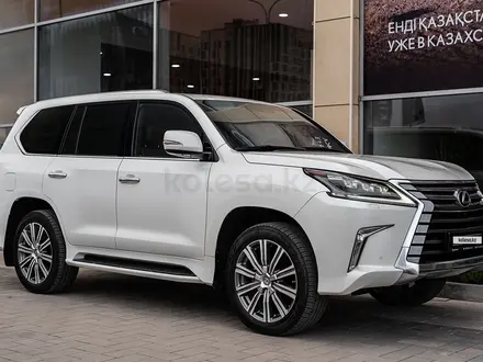 Lexus LX 570 2016 года за 41 900 000 тг. в Астана – фото 3