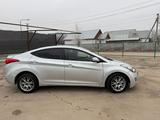 Hyundai Elantra 2013 годаfor4 800 000 тг. в Алматы – фото 2