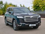 Toyota Land Cruiser 2023 года за 63 000 000 тг. в Астана – фото 2
