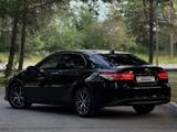 Toyota Camry 2021 годаүшін16 900 000 тг. в Усть-Каменогорск – фото 2