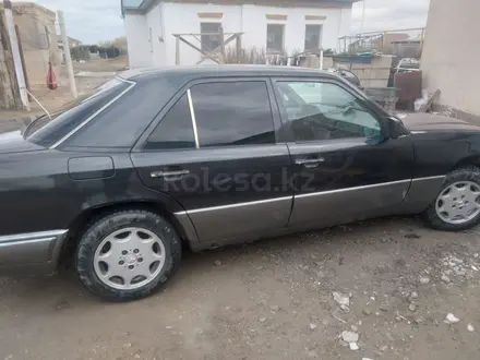 Mercedes-Benz E 200 1993 года за 1 500 000 тг. в Кызылорда – фото 4