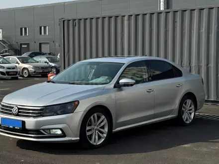 Volkswagen Passat 2018 года за 5 100 000 тг. в Алматы