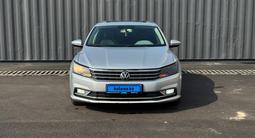 Volkswagen Passat 2018 года за 5 100 000 тг. в Алматы – фото 2