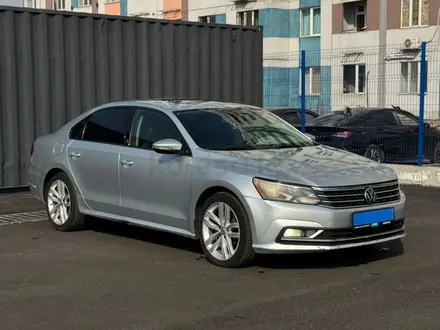 Volkswagen Passat 2018 года за 5 100 000 тг. в Алматы – фото 3