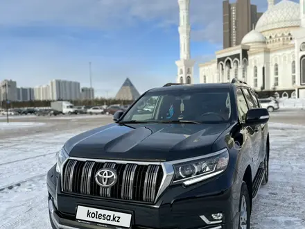 Toyota Land Cruiser Prado 2019 года за 27 000 000 тг. в Астана