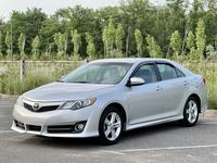 Toyota Camry 2013 годаfor8 600 000 тг. в Шымкент