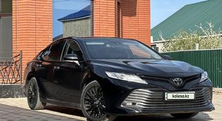 Toyota Camry 2018 года за 14 000 000 тг. в Актобе