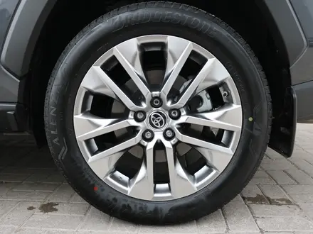 Toyota RAV4 Luxe+ 2023 года за 17 870 000 тг. в Астана – фото 19