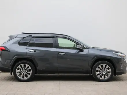 Toyota RAV4 Luxe+ 2023 года за 17 870 000 тг. в Астана – фото 21