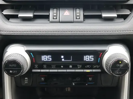 Toyota RAV4 Luxe+ 2023 года за 17 870 000 тг. в Астана – фото 16