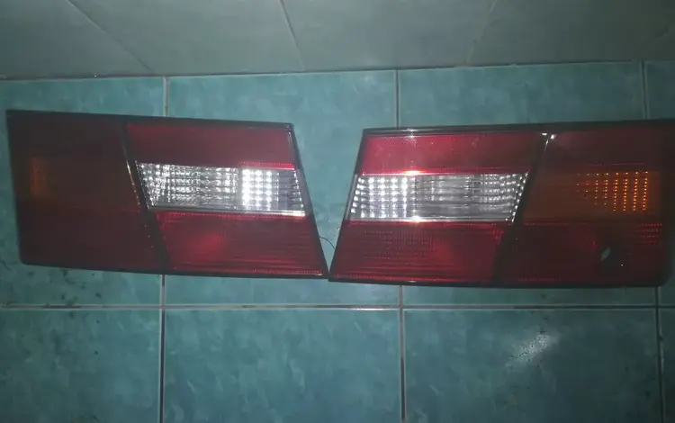 Задние фонари багажника на Тойота виндом 20 кузов за 10 000 тг. в Алматы