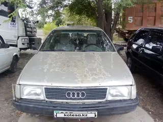 Audi 100