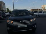 Toyota Highlander 2011 года за 8 000 000 тг. в Атырау – фото 3