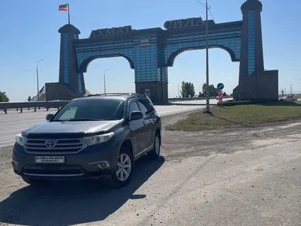 Toyota Highlander 2011 года за 8 000 000 тг. в Атырау – фото 6