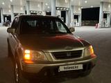 Honda CR-V 2001 годаүшін3 000 000 тг. в Уральск