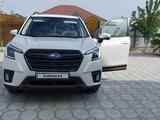 Subaru Forester 2023 года за 12 500 000 тг. в Атырау – фото 4