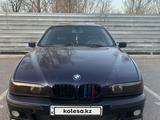 BMW 528 1997 года за 2 600 000 тг. в Караганда – фото 2