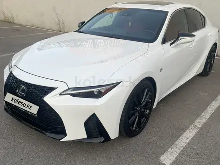 Lexus IS 350 2021 года за 23 000 000 тг. в Алматы