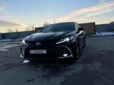 Toyota Camry 2023 года за 16 500 000 тг. в Костанай – фото 2