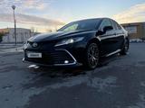 Toyota Camry 2023 года за 16 500 000 тг. в Костанай