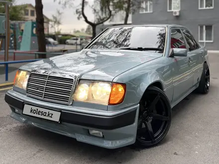 Mercedes-Benz E 500 1993 года за 3 600 000 тг. в Алматы