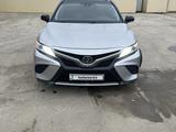 Toyota Camry 2020 года за 15 600 000 тг. в Атырау – фото 4