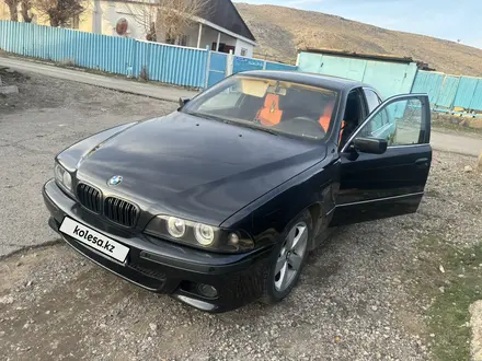 BMW 528 1999 годаүшін3 500 000 тг. в Жанатас – фото 3